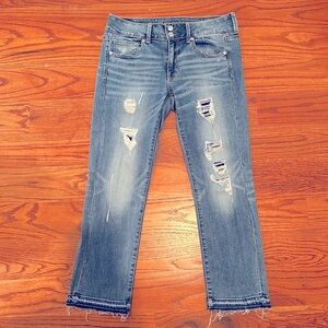 American Eagle Artist Crop Distressed Jeans